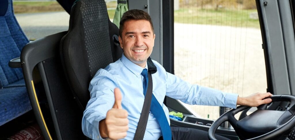 Uśmiechnięty kierowca